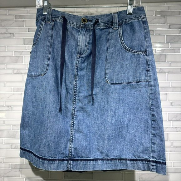Eddie Bauer Womens Jean Skirt Size 2 petite Blue Denim Front and Back Pockets - Picture 1 of 3